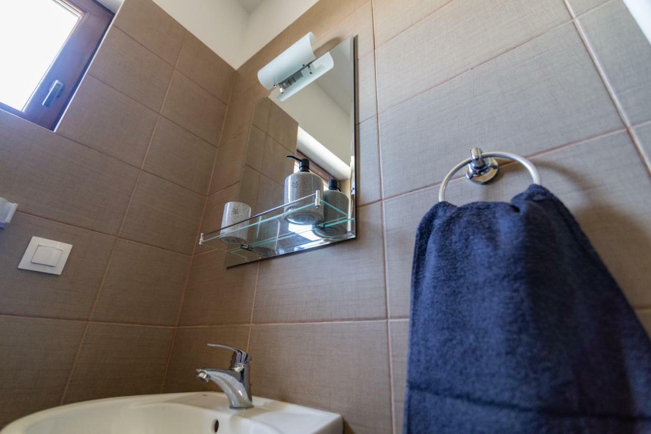 Aparthotel Laura Cluj Napoca Bagian luar foto