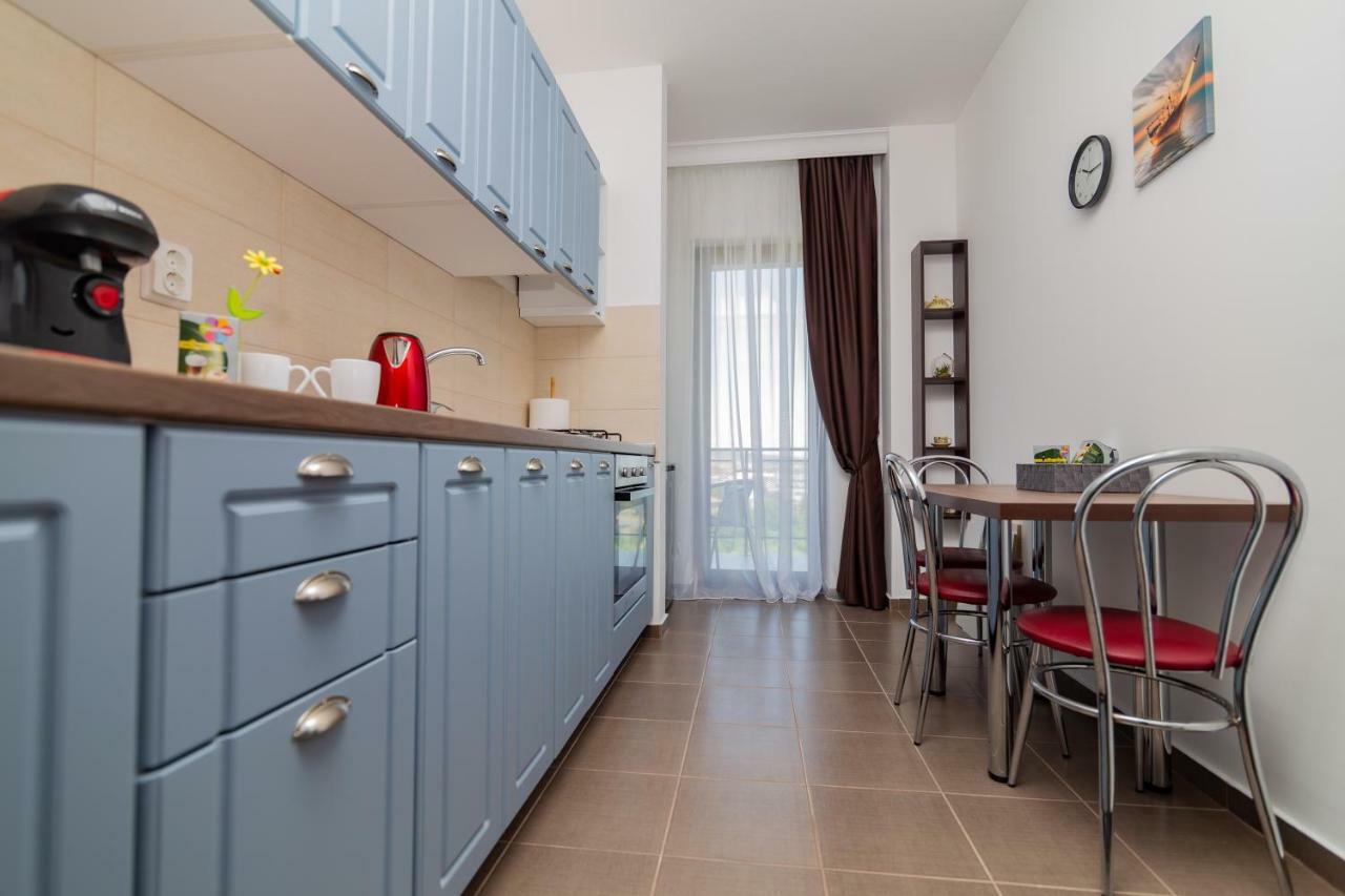 Aparthotel Laura Cluj Napoca Bagian luar foto